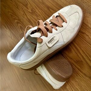 Puma Cream and Brown Casual Sneakers